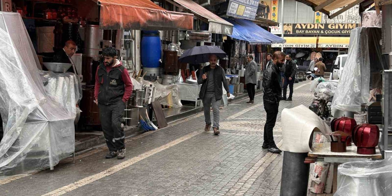 Van’da soğuklar soba satışlarını erkene çekti