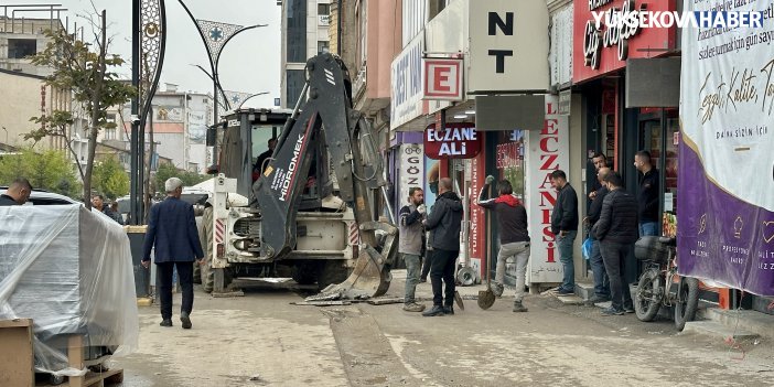 Yüksekova’da Cengiz Topel Caddesi’nde doğalgaz abonelik çalışmaları başladı