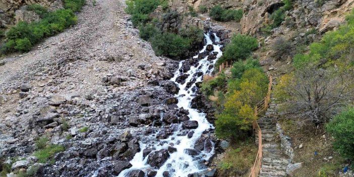Kanispi Şelalesi yağışlarla yeniden canlandı