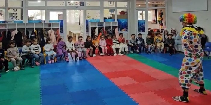 Minikler diş fırçalamayı tiyatroyla öğrendi
