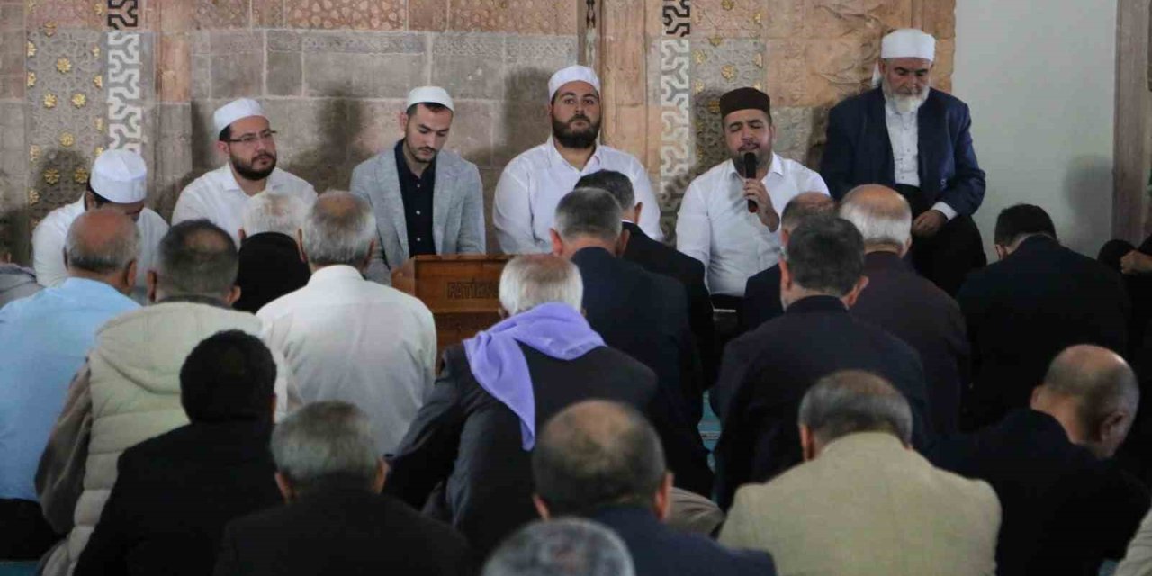 Bozkuş’un mevlidi siyasetçileri ve iş dünyasını bir araya getirdi