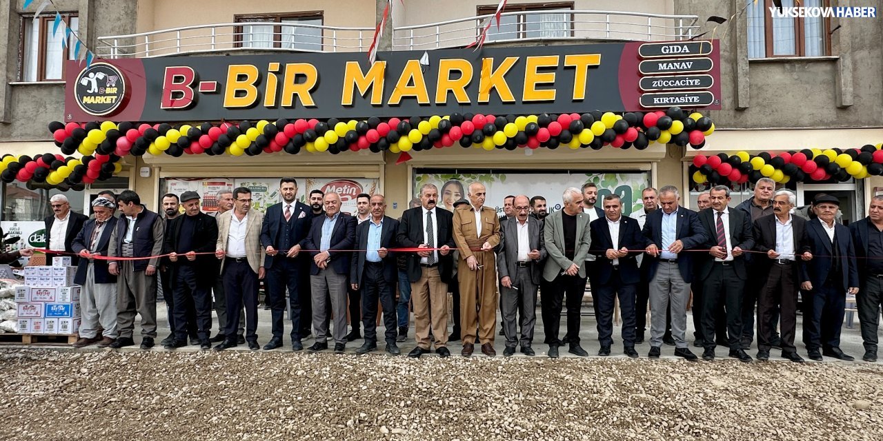 Yüksekova’da B-Bir Market hizmete açıldı
