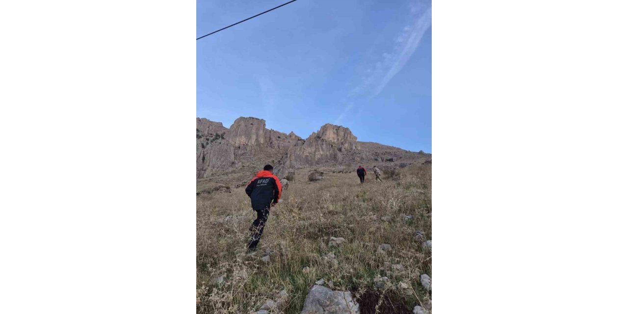 Şırnak’ta kayıp işitme engelli genç mağarada bulundu