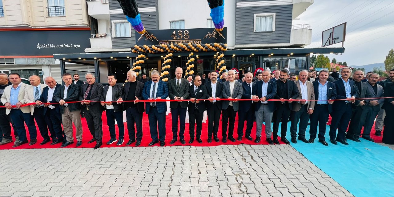 Yüksekova’da 438 Kafe ve Restoran hizmete açıldı