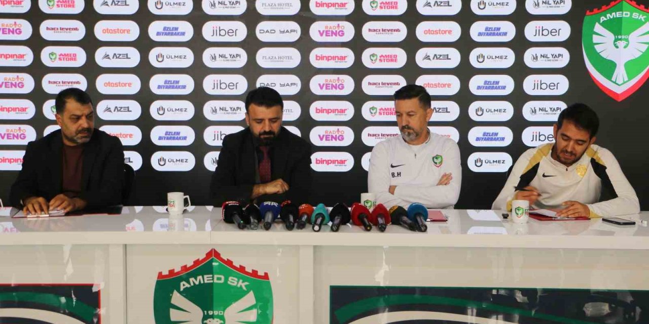 Amedspor Teknik Direktörü Besnik Hasi: "Sadece Samsunspor maçına odaklıyım"