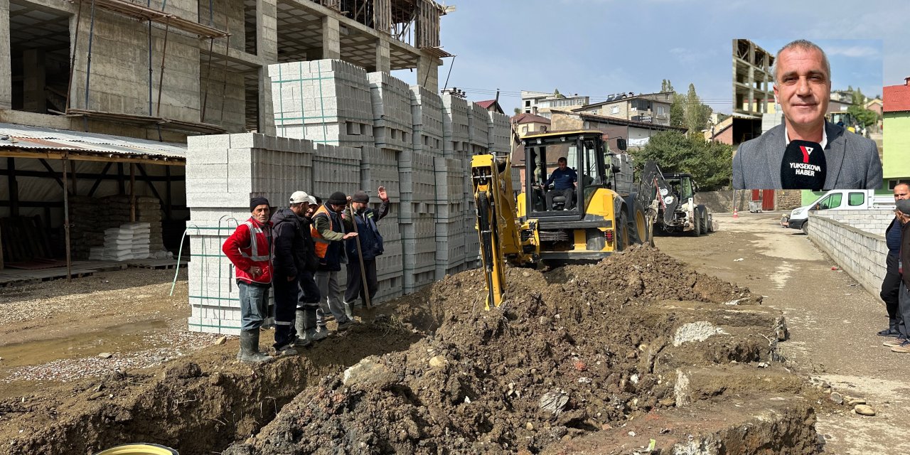 Yüksekova’da Esenyurt Mahallesi’nde altyapı sorunu için çalışma başlatıldı