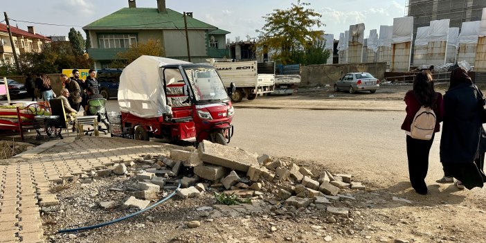 Yüksekova’da doğalgaz çalışmaları sonrası kazılan alanlar tepki çekiyor