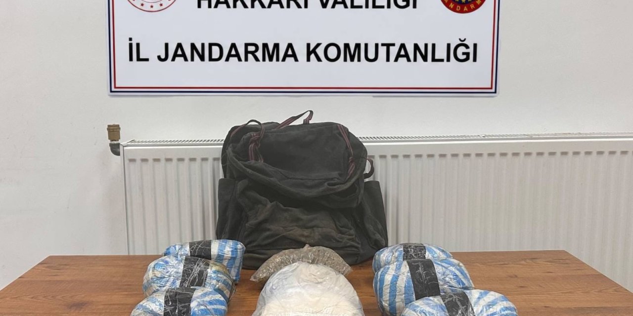 Hakkâri’de 8 kilo 846 gram uyuşturucu ele geçirildi