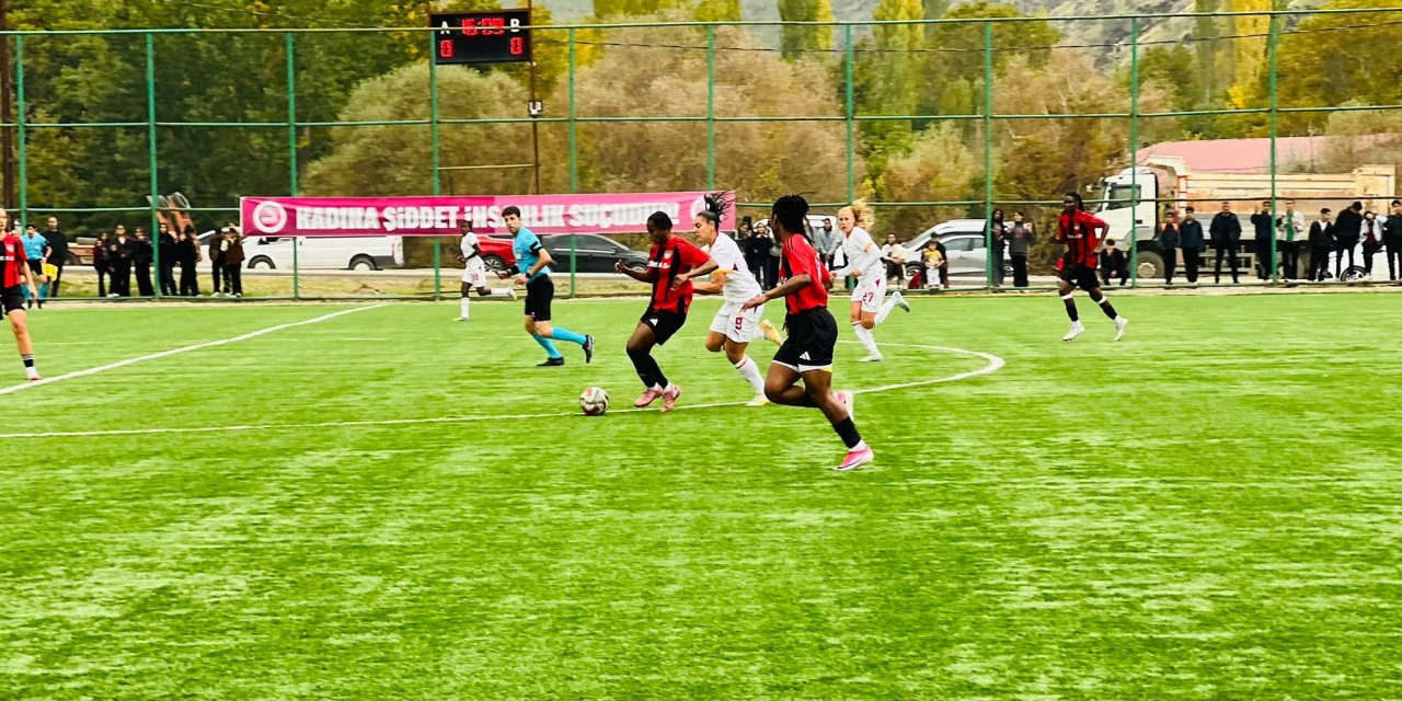 Yüksekova Spor ile Galatasaray 1-1 berabere kaldı