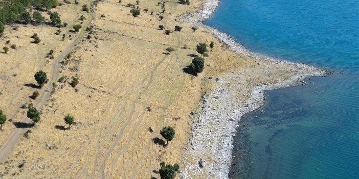 Prof. Dr. Yakar: "Van Gölü 35 yılda 31 kilometrekare küçüldü"