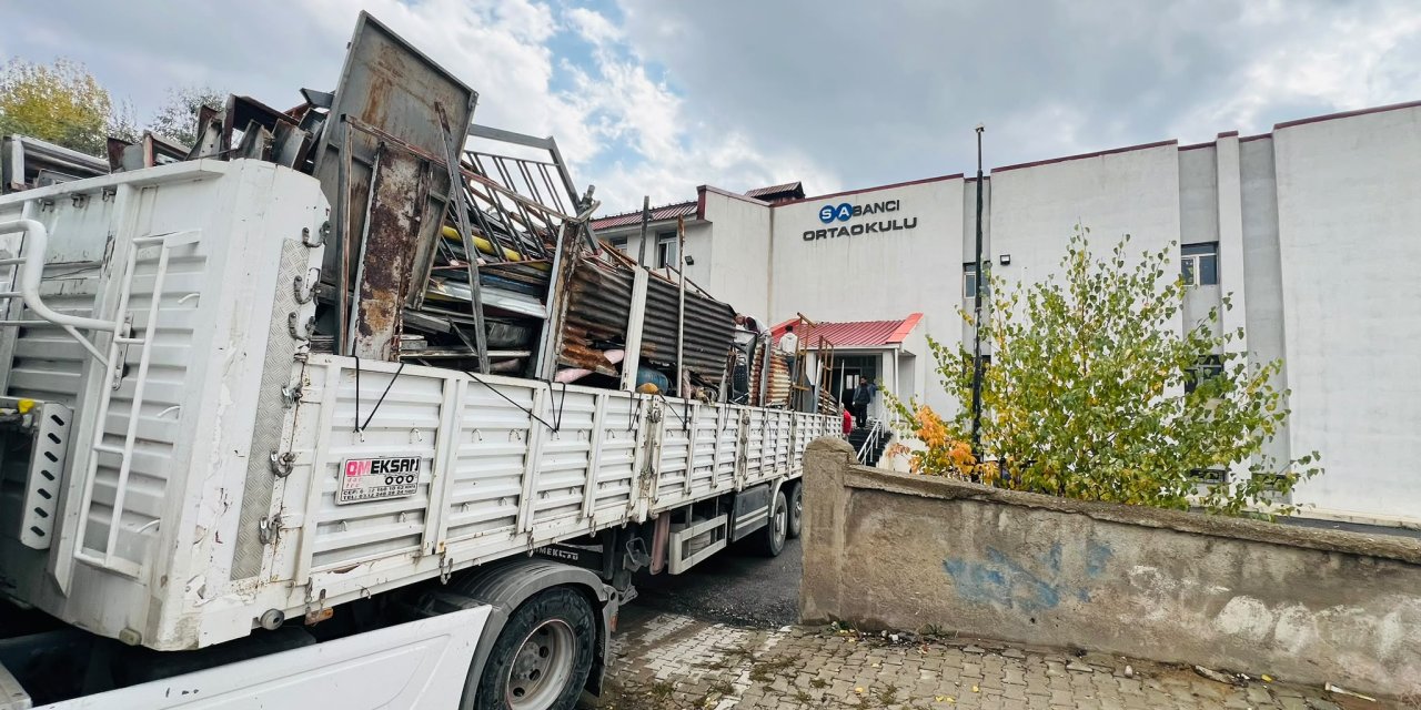 Yüksekova’da depreme dayanıksız üç okul için yıkım kararı