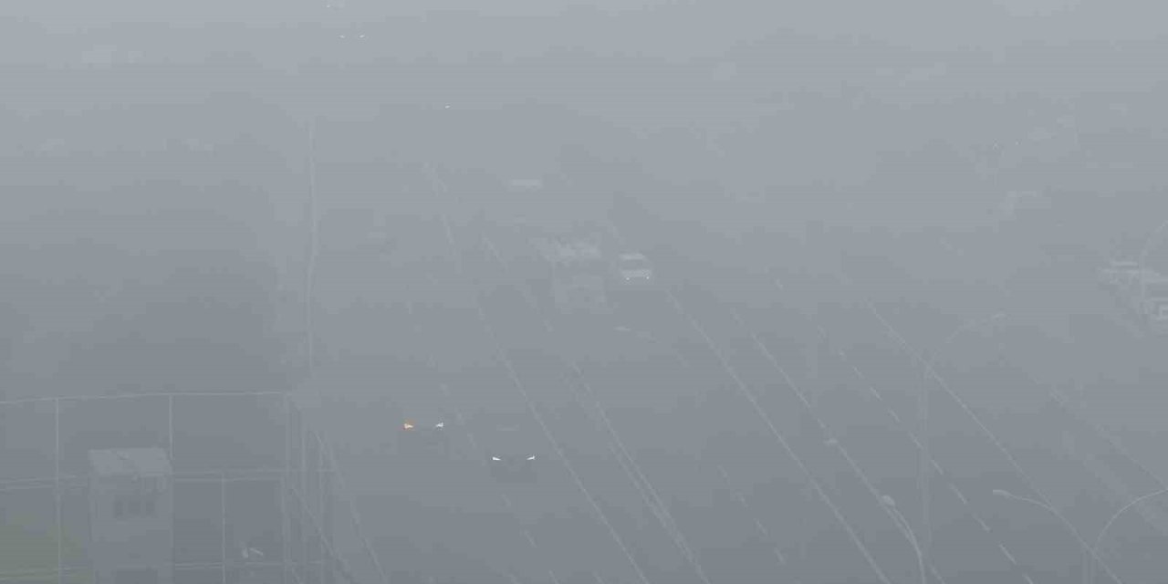 Diyarbakır’da yoğun sis, görüş mesafesini düşürdü