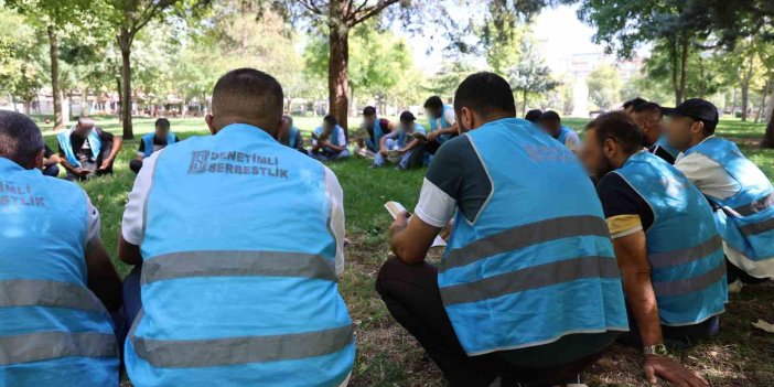 Diyarbakır’da yükümlülerden kitap okuma etkinliği