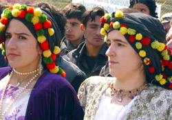 Şemdinli'de Newroz coşkusu - 2012