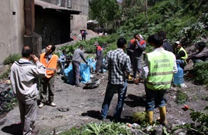 Yüksekova Belediyesi'nden çevre temizliği - 19-05-2012