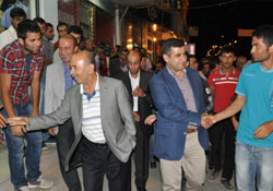 BDP'liler Gever'de esnafı ziyaret etti