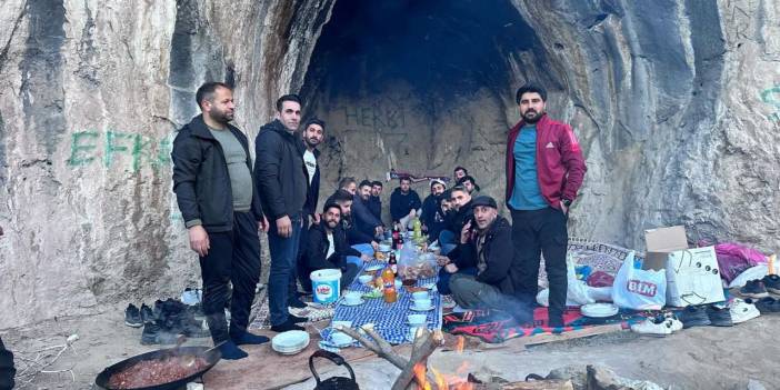 Şemdinli’nin Sosê Vadisi’nde doğa içinde iftar programı düzenlendi