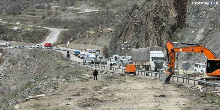 Hakkâri–Van yolunda sürücüler isyanda: "Endişe içinde gidip geliyoruz”