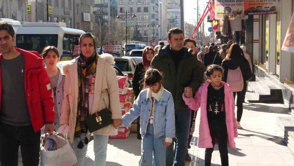 Van'da oteller boş kaldı: İranlıların Newroz tatili beklentileri karşılamadı