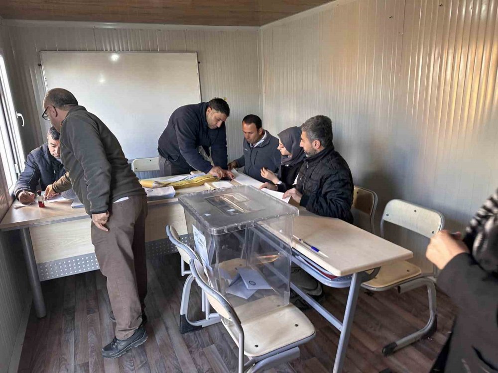 Malatya’da oy kullanma işlemleri başladı