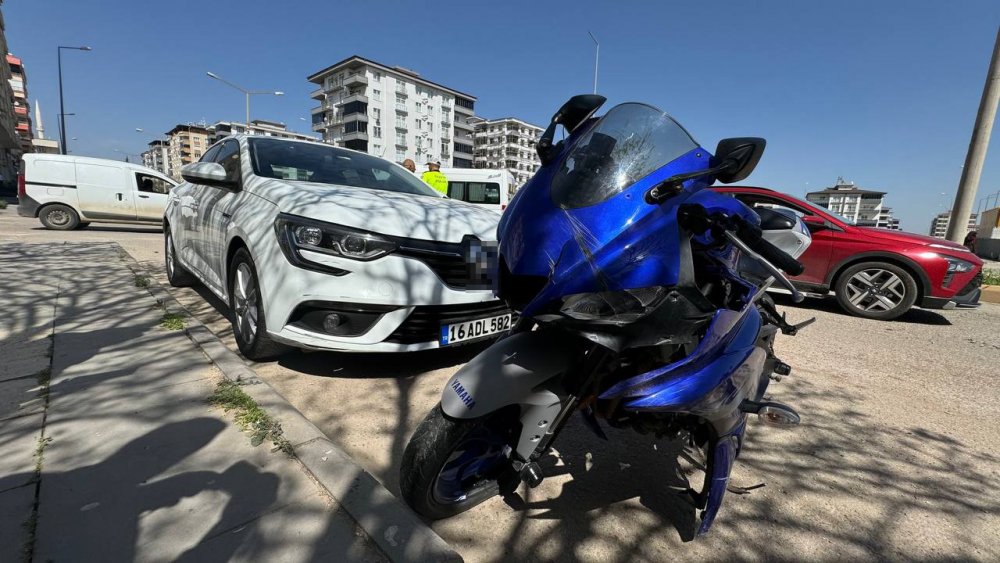 Kilis'te motosiklet kazasında 2 şahıs yaralandı