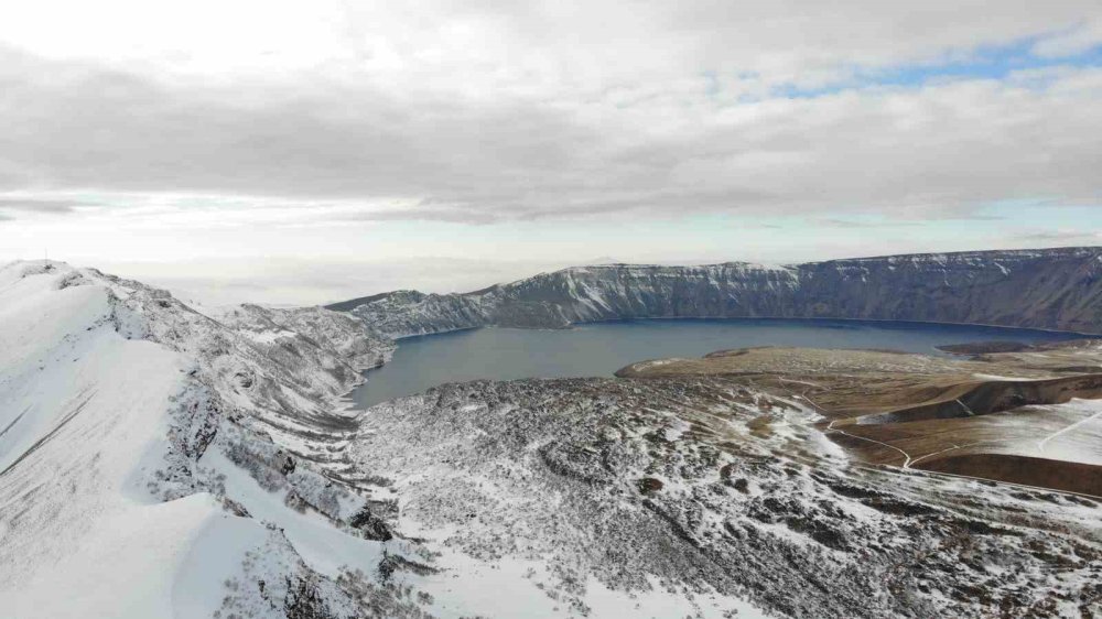 Nemrut Kalderası’na ziyaretçi akını yaşandı