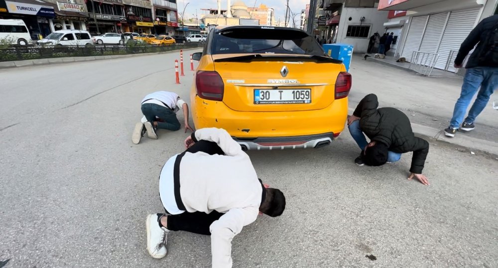 Yüksekovalı gençlerden merhametli davranış: Yaralı güvercin kurtarıldı