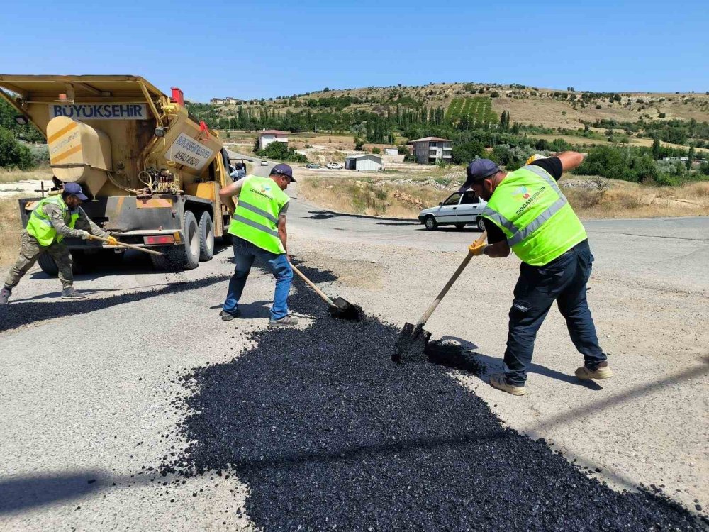 Doğanşehir Belediyesi’nin üst ve alt yapı çalışmaları devam ediyor