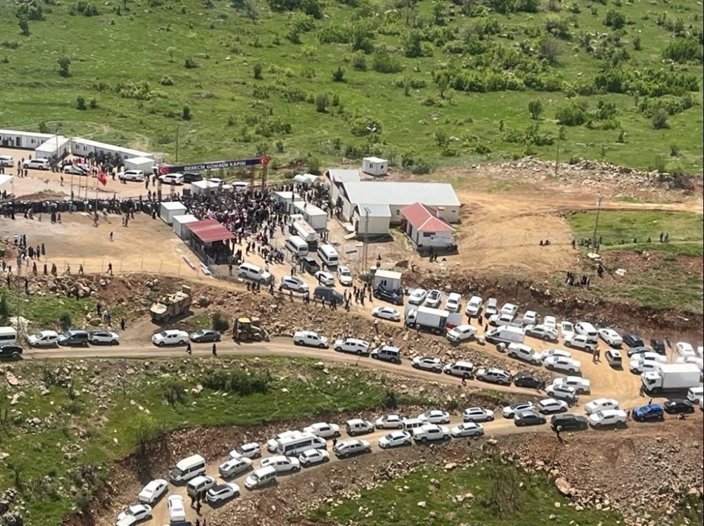 Umurlu Sınır Kapısı'nın da yolları asfaltlansın talebi