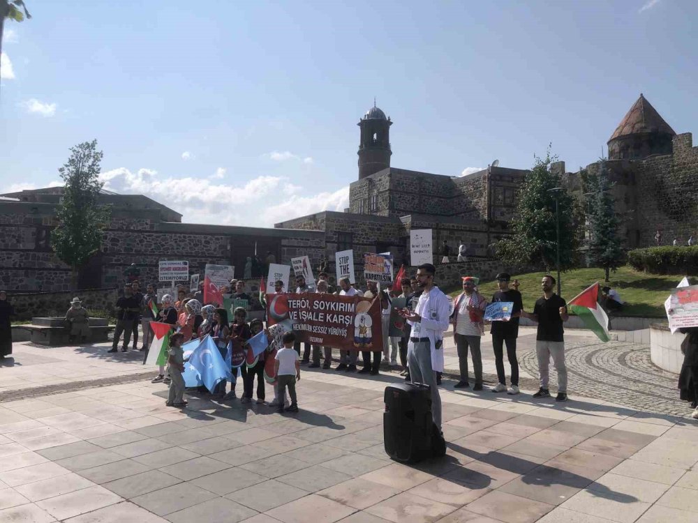 Erzurum’da ABD kongresine alkışlı protesto