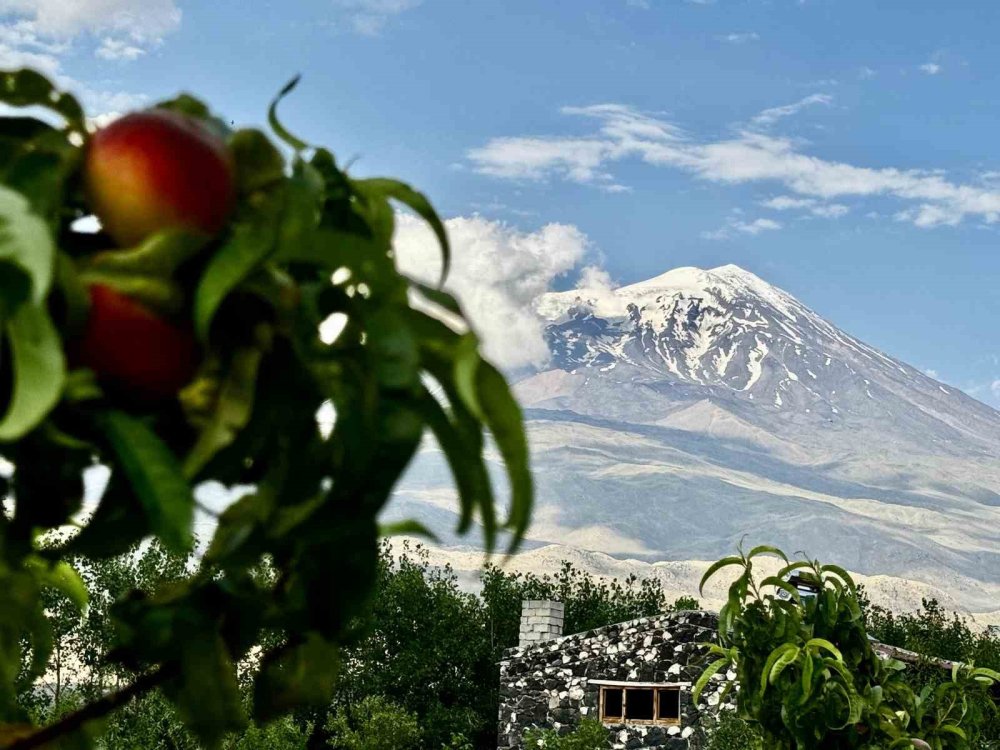 Ağrı Dağı ihtişamıyla hayran bırakıyor