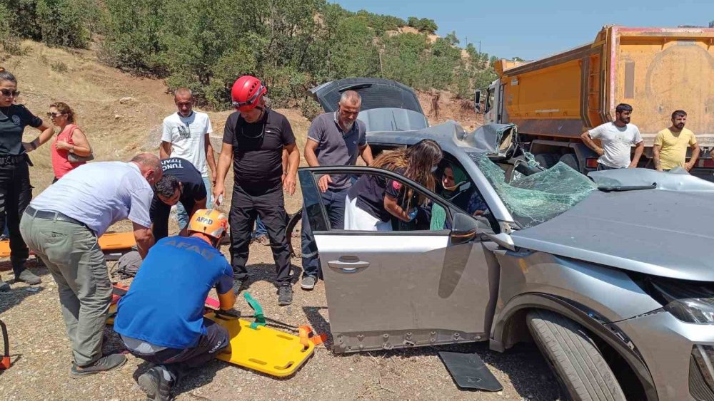 Tunceli’deki kazada 2 kişi hayatını kaybetti