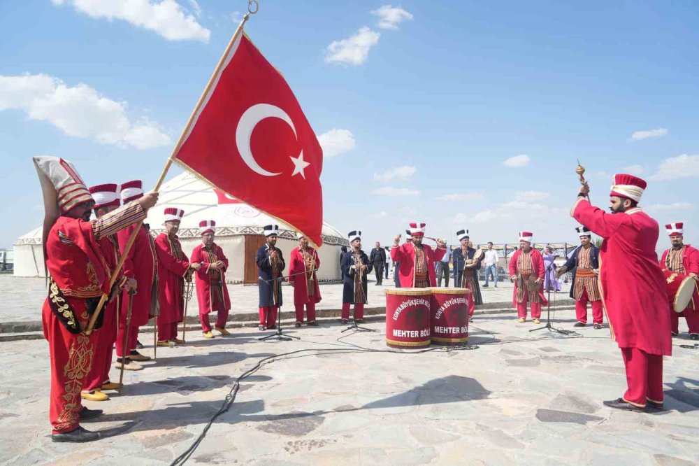 Muş'ta Malazgirt Zaferi’nin 953’üncü yıl dönümü kutlamaları başladı