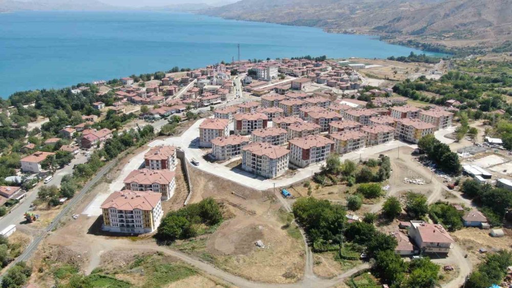 Elazığ’da 404 konutta sona gelindi