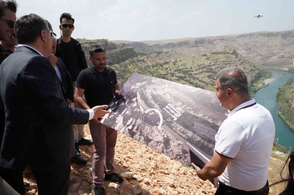 Şırnak’taki Cehennem Deresine Cam Seyir Terası yapılıyor