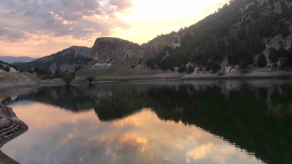 Kars’ta gökyüzü kızardı, görenler hayran kaldı