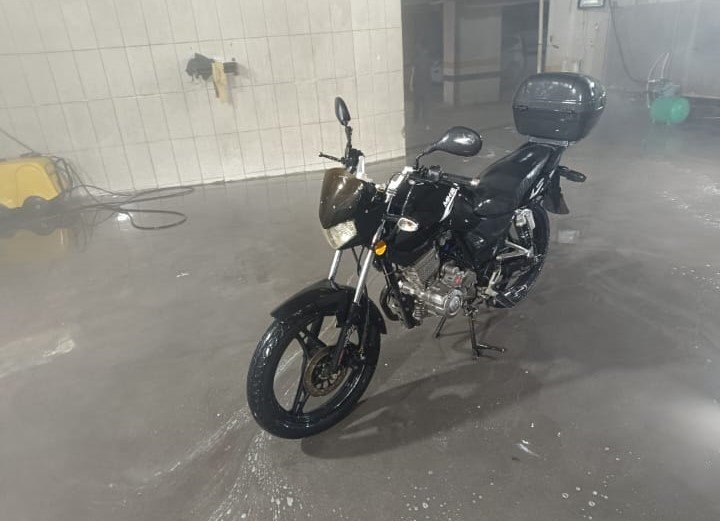 Denemek istediği motosikleti çaldı