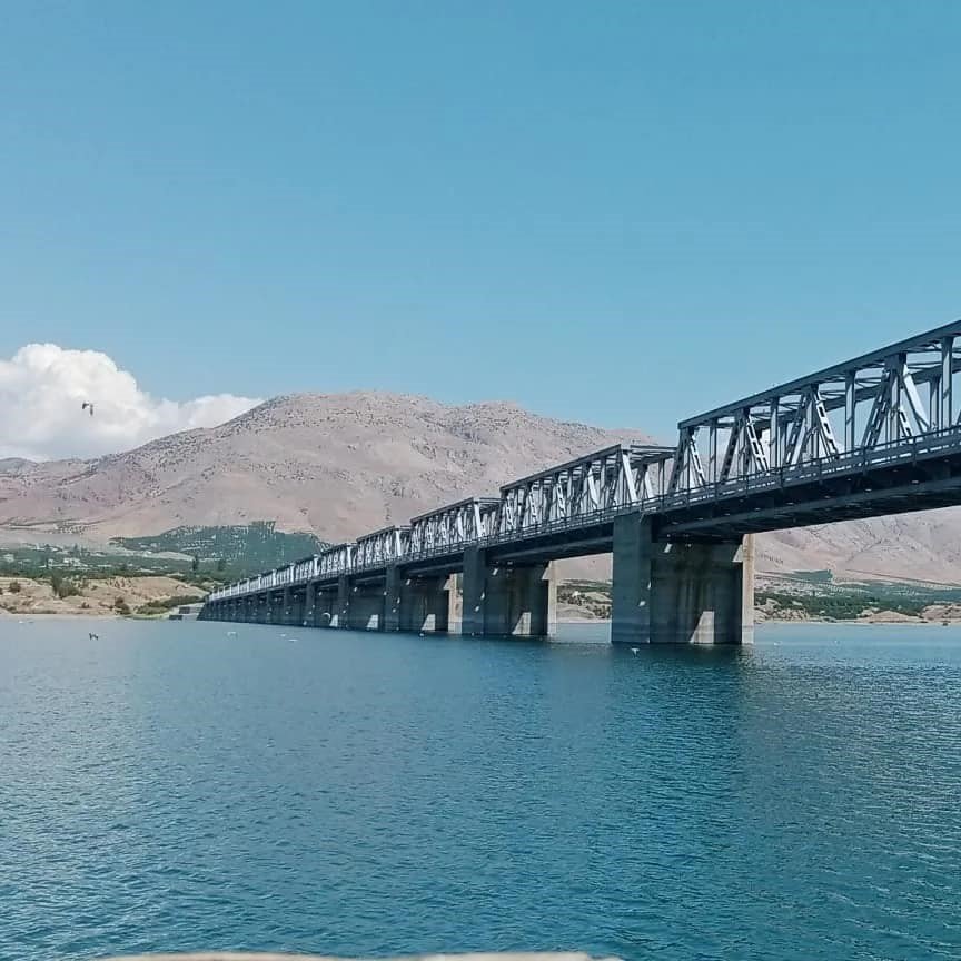 Elazığ’da Karakaya Barajında örnekleme çalışmaları devam ediyor