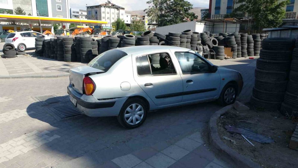 Malatya’da 5 araçlı zincirleme kaza: 2 kişi yaralandı