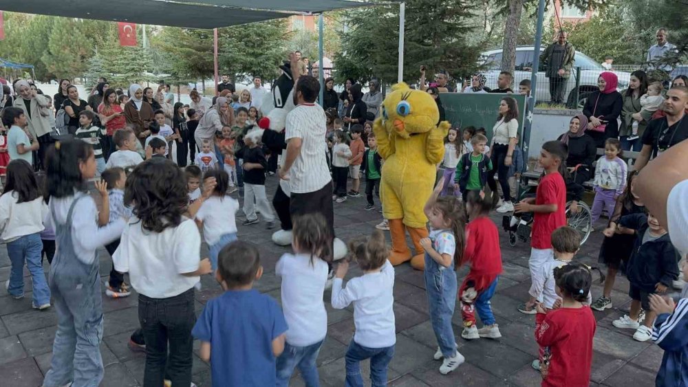 Tatvan’da çocuklar için gökyüzü ve ay gözlem etkinliği düzenlendi