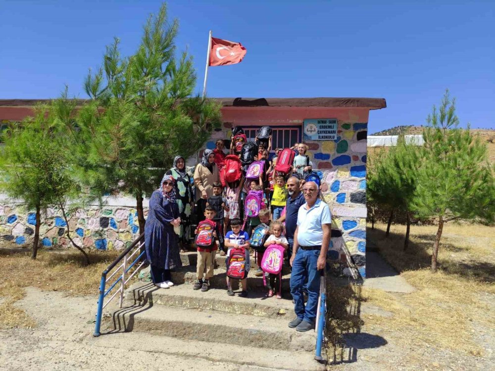 TÜRKAB 3 bin rakımda öğrencilerin okul heyecanına ortak oldu