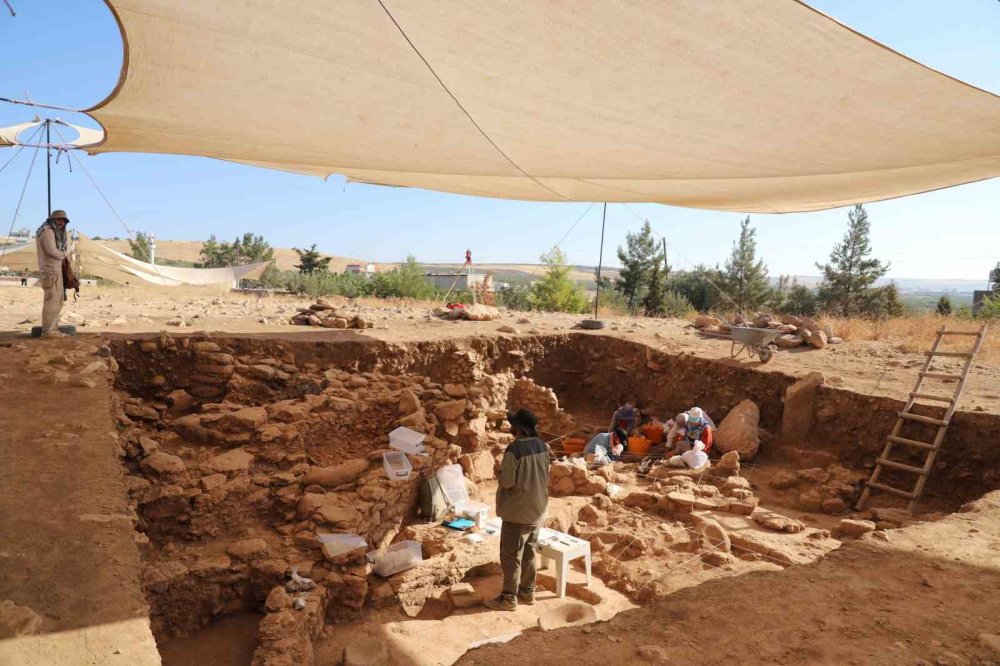 Şanlıurfa’da Göbeklitepe kadar eski Sayburç Ören Yeri’nde kazı çalışmaları devam ediyor