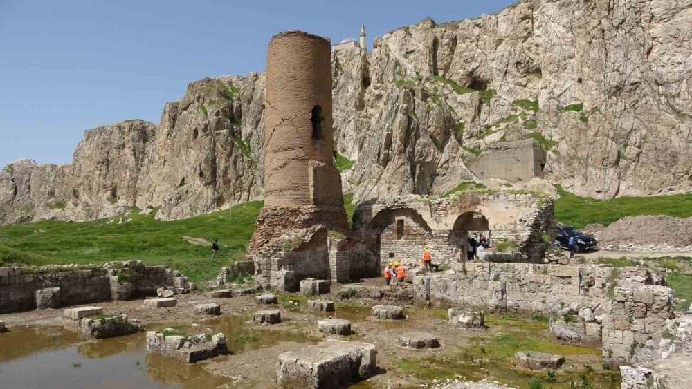 Van Ulu Cami aslına uygun restore edilecek