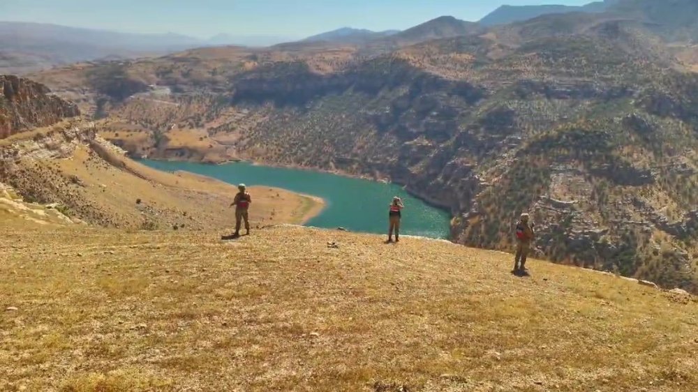 Fıstık hırsızlığına karşı jandarmadan dronlarla koruma