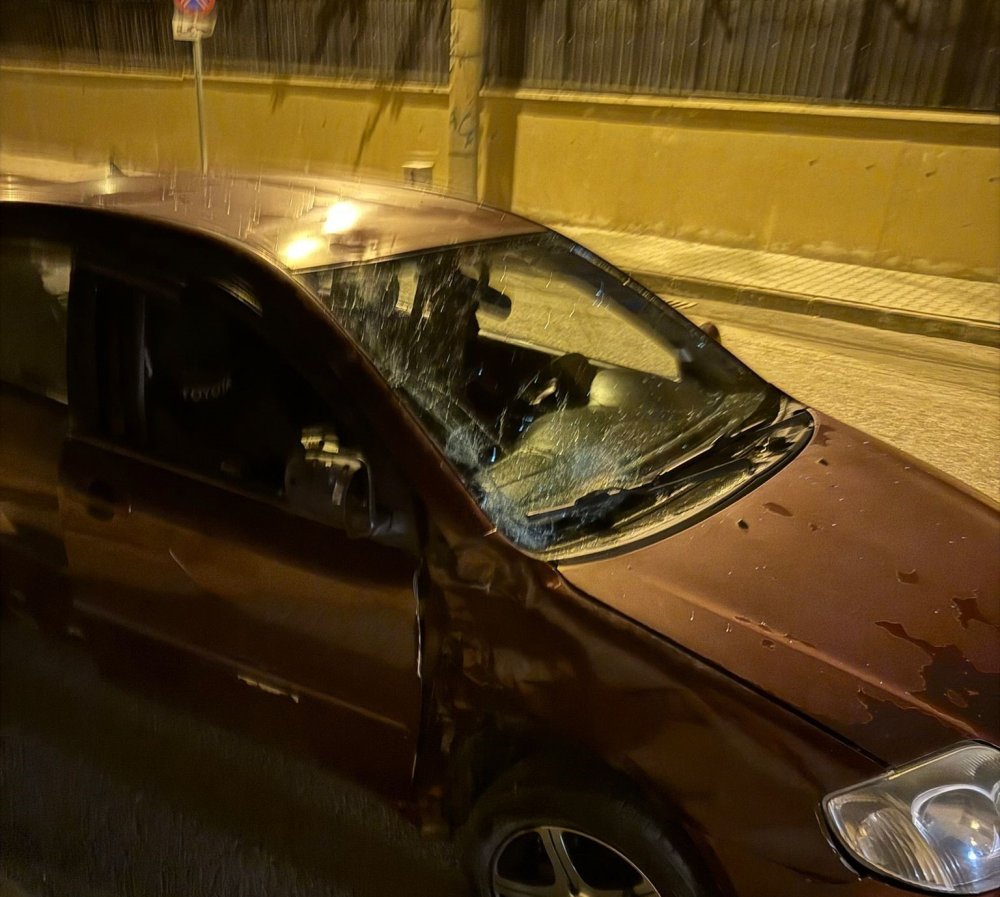 Erzincan'da otomobille çarpışan motosiklet sürücüsü yaralandı