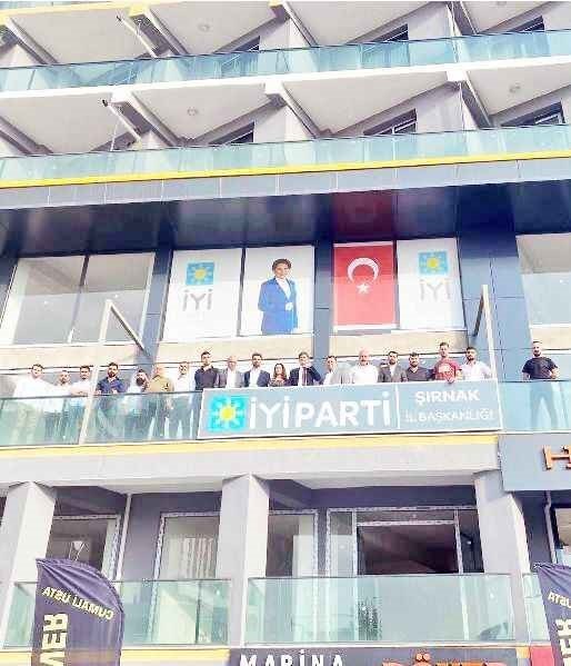 İYİ Parti’den 41 kişi istifa etti