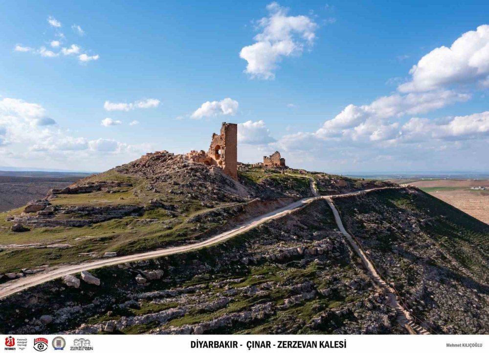 Diyarbakır'da bulunan Zerzevan Kalesi fotoğrafları Balıkesir’de sergilenecek