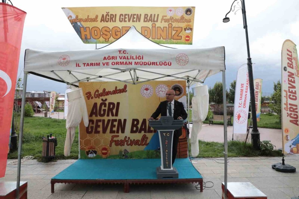 Ağrı'da her yıl düzenlenen Geven Balı Festivali'nin 7'ncisi başladı