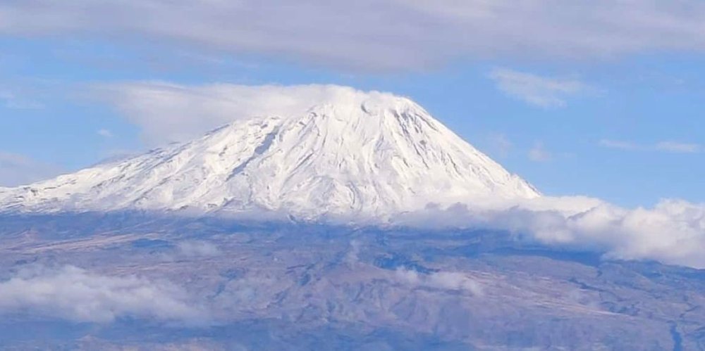 Ağrı Dağı Eylül ayında beyaza büründü