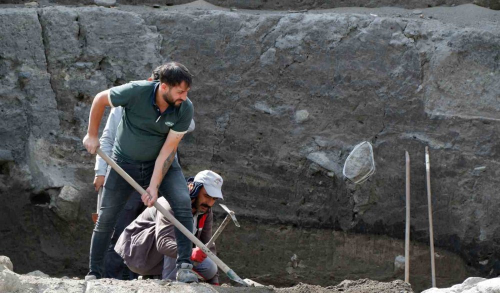 Erzurum’daki arkeolojik kazılarda 6 bin yıl öncesine ait izler ortaya çıkarılıyor